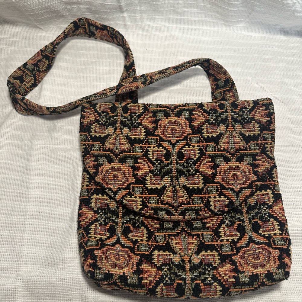 Vintage Floral Tapestry Shoulder Bag